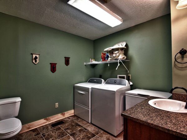 Makers Lodge Hocking Hills